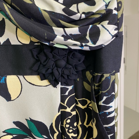 Perfect Luncheon Dress - Picture 3 of 3